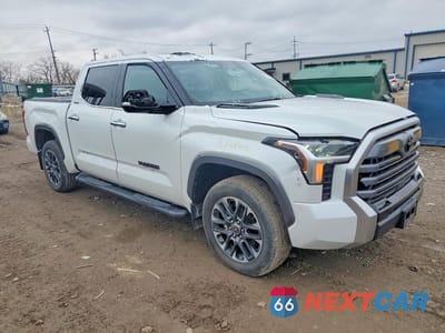 Czwarte zdjęcie samochodu z boku: 2022 TOYOTA TUNDRA LIMITED HV VIN:5TFJC5DB8NX004364 - miniatura