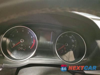 Zdjęcie 9 z 12 samochodu: 2018 VOLKSWAGEN PASSAT GT VIN:1VWJM7A39JC051441 - miniatura