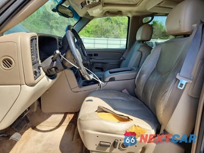 Zdjęcie 7 z 13 samochodu: 2005 GMC YUKON VIN:1GKEK13T55J161994 - miniatura