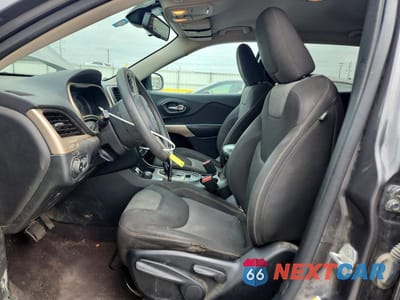 Zdjęcie 7 z 14 samochodu: 2018 JEEP CHEROKEE LATITUDE VIN:1C4PJMCX4JD603734 - miniatura