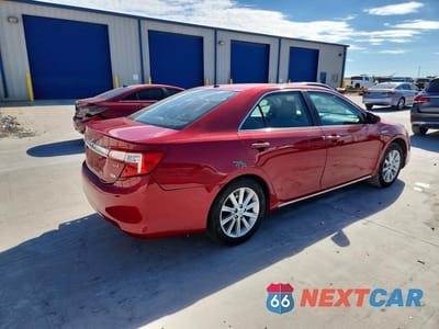 Trzecie zdjęcie samochodu z tyłu: 2012 TOYOTA CAMRY HYBRID XLE VIN:4T1BD1FK5CU018207 - miniatura