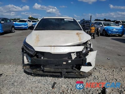 Piąte zdjęcie samochodu w środku: 2023 KIA FORTE GT VIN:3KPF44AC5PE603607 - miniatura