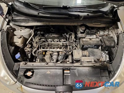 Zdjęcie 11 z 11 samochodu: 2011 HYUNDAI TUCSON GL VIN:KM8JT3AB9BU120769 - miniatura