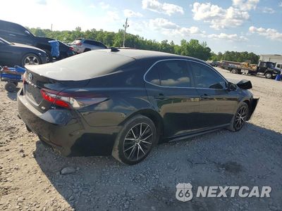 Trzecie zdjęcie samochodu z tyłu: 2022 TOYOTA CAMRY SE VIN:4T1T11AK4NU697068 - miniatura