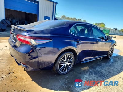 Trzecie zdjęcie samochodu z tyłu: 2022 TOYOTA CAMRY SE VIN:4T1G11AK4NU631914 - miniatura