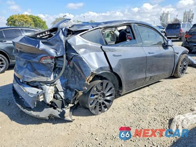 Trzecie zdjęcie samochodu z tyłu: 2023 TESLA MODEL Y VIN:7SAYGDEE3PF696667 - miniatura