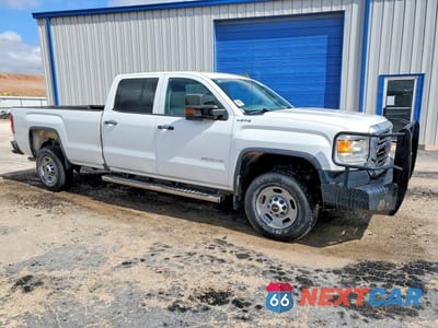Czwarte zdjęcie samochodu z boku: 2016 GMC SIERRA K2500 HEAVY DUTY VIN:1GT12REG5GF277758 - miniatura