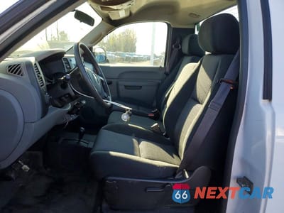 Zdjęcie 7 z 11 samochodu: 2013 CHEVROLET SILVERADO K1500 VIN:1GCNKPE0XDZ414325 - miniatura