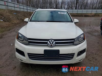 Piąte zdjęcie samochodu w środku: 2012 VOLKSWAGEN TOUAREG V6 VIN:WVGFF9BP5CD001791 - miniatura