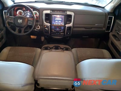 Zdjęcie 8 z 12 samochodu: 2018 RAM 1500 SLT VIN:1C6RR6LGXJS143530 - miniatura