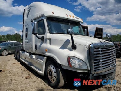 2011 FREIGHTLINER CASCADIA 125 SEMI TRUCK 1FUJGLDR6BLAZ4649 - główne zdjęcie licytacji z USA - miniatura
