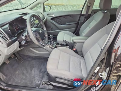 Zdjęcie 7 z 12 samochodu: 2017 KIA FORTE LX VIN:3KPFK4A74HE089615 - miniatura