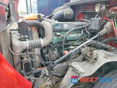 Zdjęcie 7 z 10 samochodu: 2015 VOLVO VN VNL VIN:4V4N99EH4FN926223 - miniatura