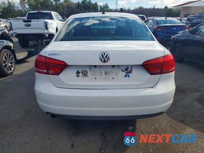 Zdjęcie 6 z 11 samochodu: 2013 VOLKSWAGEN PASSAT S VIN:1VWAP7A38DC080554 - miniatura