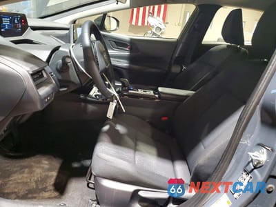 Zdjęcie 7 z 12 samochodu: 2025 TOYOTA PRIUS LE VIN:JTDACAAU0S3057948 - miniatura