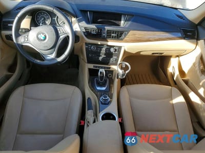 Zdjęcie 8 z 13 samochodu: 2014 BMW X1 XDRIVE28I VIN:WBAVL1C50EVR92609 - miniatura