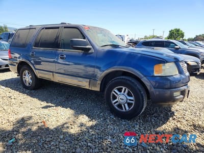 Czwarte zdjęcie samochodu z boku: 2004 FORD EXPEDITION XLT VIN:1FMPU16L74LA41493 - miniatura