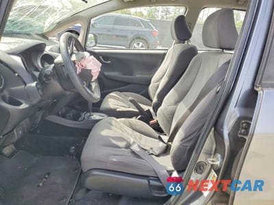 Zdjęcie 7 z 12 samochodu: 2013 HONDA FIT VIN:JHMGE8H39DC027679 - miniatura
