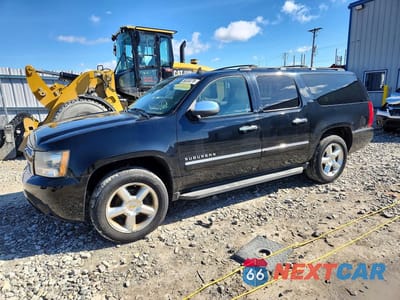 2010 CHEVROLET SUBURBAN K1500 LTZ 1GNUKKE3XAR100864 - główne zdjęcie licytacji z USA - miniatura