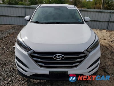 Piąte zdjęcie samochodu w środku: 2018 HYUNDAI TUCSON SE VIN:KM8J23A43JU775027 - miniatura