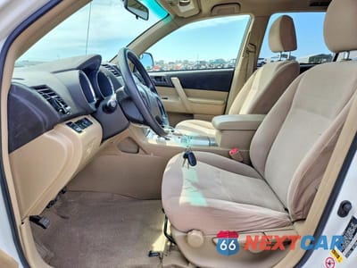 Zdjęcie 7 z 13 samochodu: 2009 TOYOTA HIGHLANDER BASE VIN:JTEES41A292142975 - miniatura