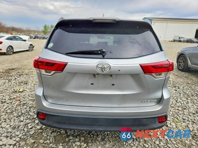 Zdjęcie 6 z 12 samochodu: 2019 TOYOTA HIGHLANDER XLE VIN:5TDJZRFH6KS588840 - miniatura