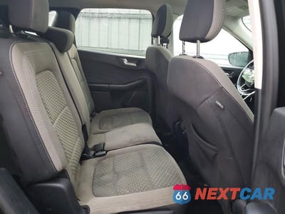 Zdjęcie 10 z 11 samochodu: 2021 FORD ESCAPE SE AWD 3C VIN:1FMCU9G60MUA22686 - miniatura