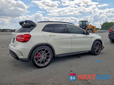 Trzecie zdjęcie samochodu z tyłu: 2015 MERCEDES-BENZ GLA 45 AMG VIN:WDDTG5CB1FJ062549 - miniatura