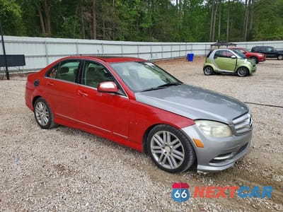 Czwarte zdjęcie samochodu z boku: 2009 MERCEDES-BENZ C 300 4MATIC VIN:WDDGF81X29F220649 - miniatura