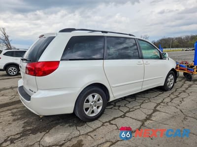 Trzecie zdjęcie samochodu z tyłu: 2009 TOYOTA SIENNA XLE VIN:5TDZK22C89S229816 - miniatura