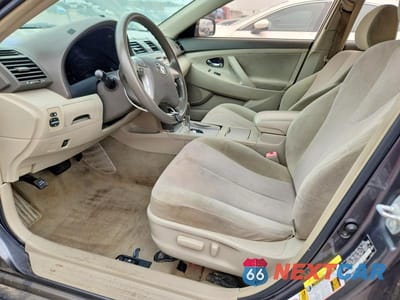 Zdjęcie 7 z 12 samochodu: 2010 TOYOTA CAMRY LE VIN:4T4BF3EKXAR064674 - miniatura