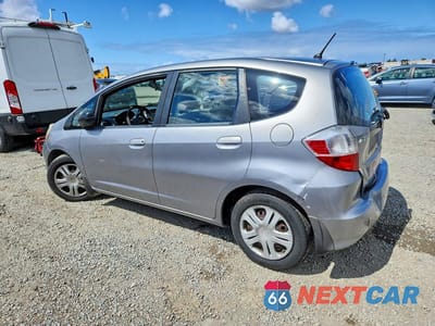 Drugie zdjęcie samochodu z przodu: 2010 HONDA FIT VIN:JHMGE8G25AC013623 - miniatura
