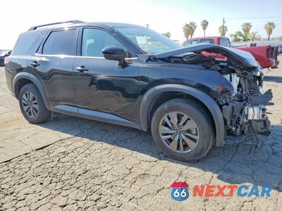 Czwarte zdjęcie samochodu z boku: 2024 NISSAN PATHFINDER SV VIN:5N1DR3BA4RC286960 - miniatura