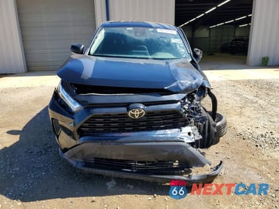 Piąte zdjęcie samochodu w środku: 2025 TOYOTA RAV4 LE VIN:2T3H1RFV1SC312058 - miniatura