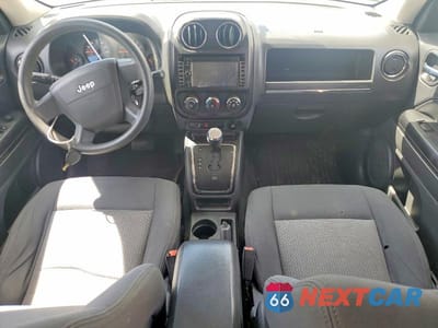 Zdjęcie 8 z 12 samochodu: 2010 JEEP PATRIOT SPORT VIN:1J4NF2GB7AD512981 - miniatura