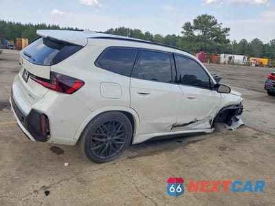 Trzecie zdjęcie samochodu z tyłu: 2023 BMW X1 XDRIVE28I VIN:WBX73EF05P5X39990 - miniatura
