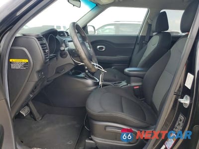 Zdjęcie 7 z 11 samochodu: 2019 KIA SOUL + VIN:KNDJP3A55K7007404 - miniatura