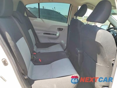 Zdjęcie 10 z 12 samochodu: 2013 TOYOTA PRIUS C VIN:JTDKDTB30D1529759 - miniatura