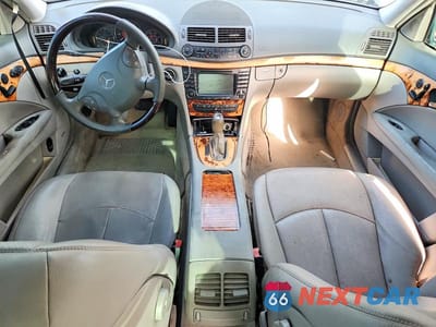 Zdjęcie 8 z 12 samochodu: 2006 MERCEDES-BENZ E 320 CDI VIN:WDBUF26J96A872027 - miniatura