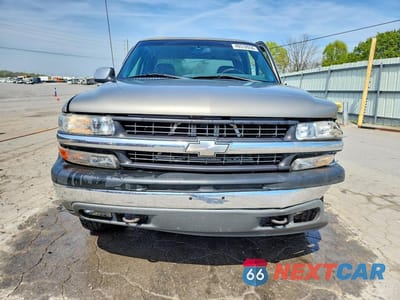 Piąte zdjęcie samochodu w środku: 2000 CHEVROLET SILVERADO K1500 VIN:1GCEK19T8YZ182671 - miniatura