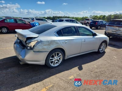 Trzecie zdjęcie samochodu z tyłu: 2011 NISSAN MAXIMA 3.5 S VIN:1N4AA5AP9BC849061 - miniatura