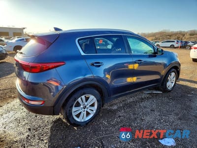 Trzecie zdjęcie samochodu z tyłu: 2018 KIA SPORTAGE LX VIN:KNDPM3AC0J7418600 - miniatura