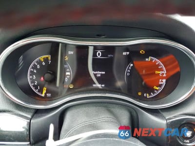 Zdjęcie 9 z 12 samochodu: 2017 JEEP GRAND CHEROKEE TRAILHAWK VIN:1C4RJFLT5HC855610 - miniatura