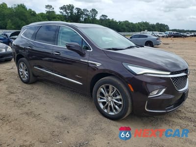 Czwarte zdjęcie samochodu z boku: 2022 BUICK ENCLAVE AVENIR VIN:5GAERDKW6NJ109599 - miniatura
