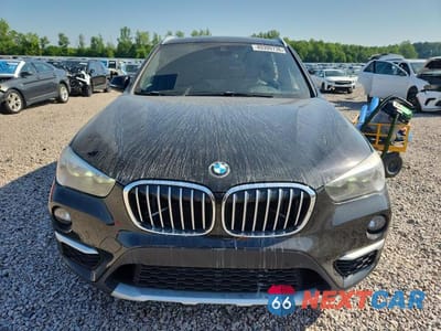 Piąte zdjęcie samochodu w środku: 2019 BMW X1 SDRIVE28I VIN:WBXHU7C57K3H46363 - miniatura