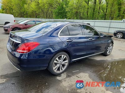 Trzecie zdjęcie samochodu z tyłu: 2018 MERCEDES-BENZ C 300 4MATIC VIN:55SWF4KBXJU261927 - miniatura