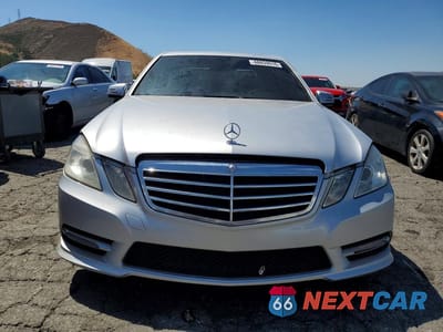 Piąte zdjęcie samochodu w środku: 2013 MERCEDES-BENZ E 350 VIN:WDDHF5KB4DA707072 - miniatura