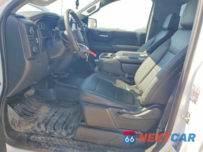 Zdjęcie 7 z 12 samochodu: 2021 CHEVROLET SILVERADO K1500 VIN:3GCNYAEH3MG407184 - miniatura