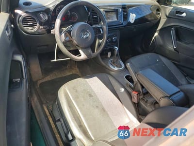 Zdjęcie 8 z 13 samochodu: 2017 VOLKSWAGEN BEETLE 1.8T VIN:3VWF17AT7HM618625 - miniatura