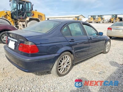 Trzecie zdjęcie samochodu z tyłu: 2003 BMW 325 I VIN:WBAET37403NJ30212 - miniatura